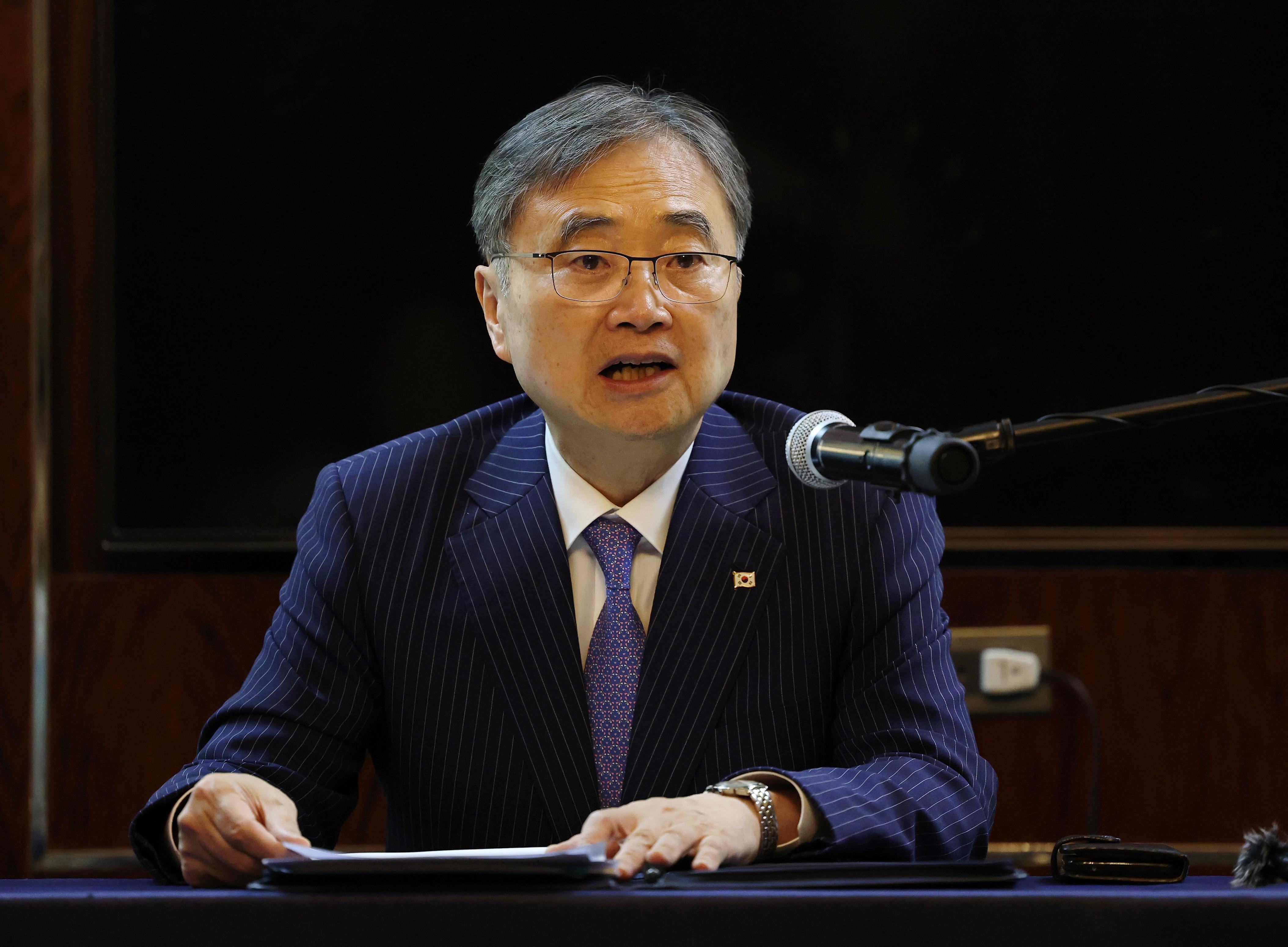 South Korea's FM Cho highlights new US ambassador's role in resolving bilateral issues