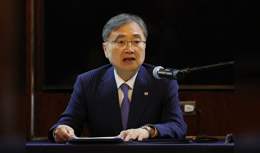 South Korea's FM Cho highlights new US ambassador's role in resolving bilateral issues