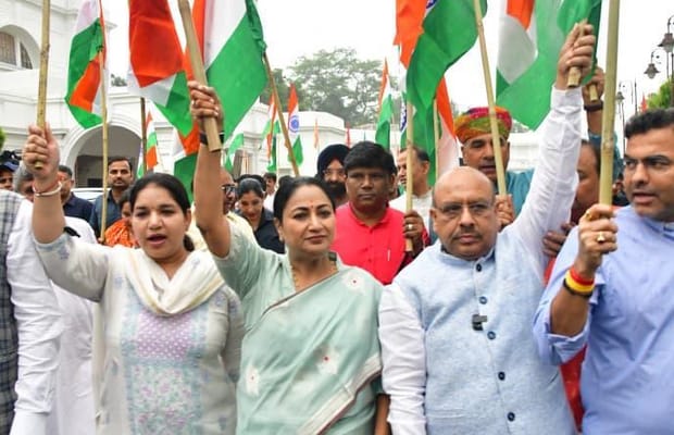 Speaker Vijender Gupta, CM Rekha Gupta lead 'Tiranga Yatra' at Delhi Assembly