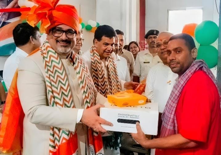 Special event organised at Howrah station to recognise role of Sahayaks