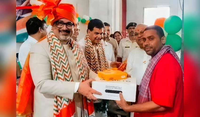 Special event organised at Howrah station to recognise role of Sahayaks