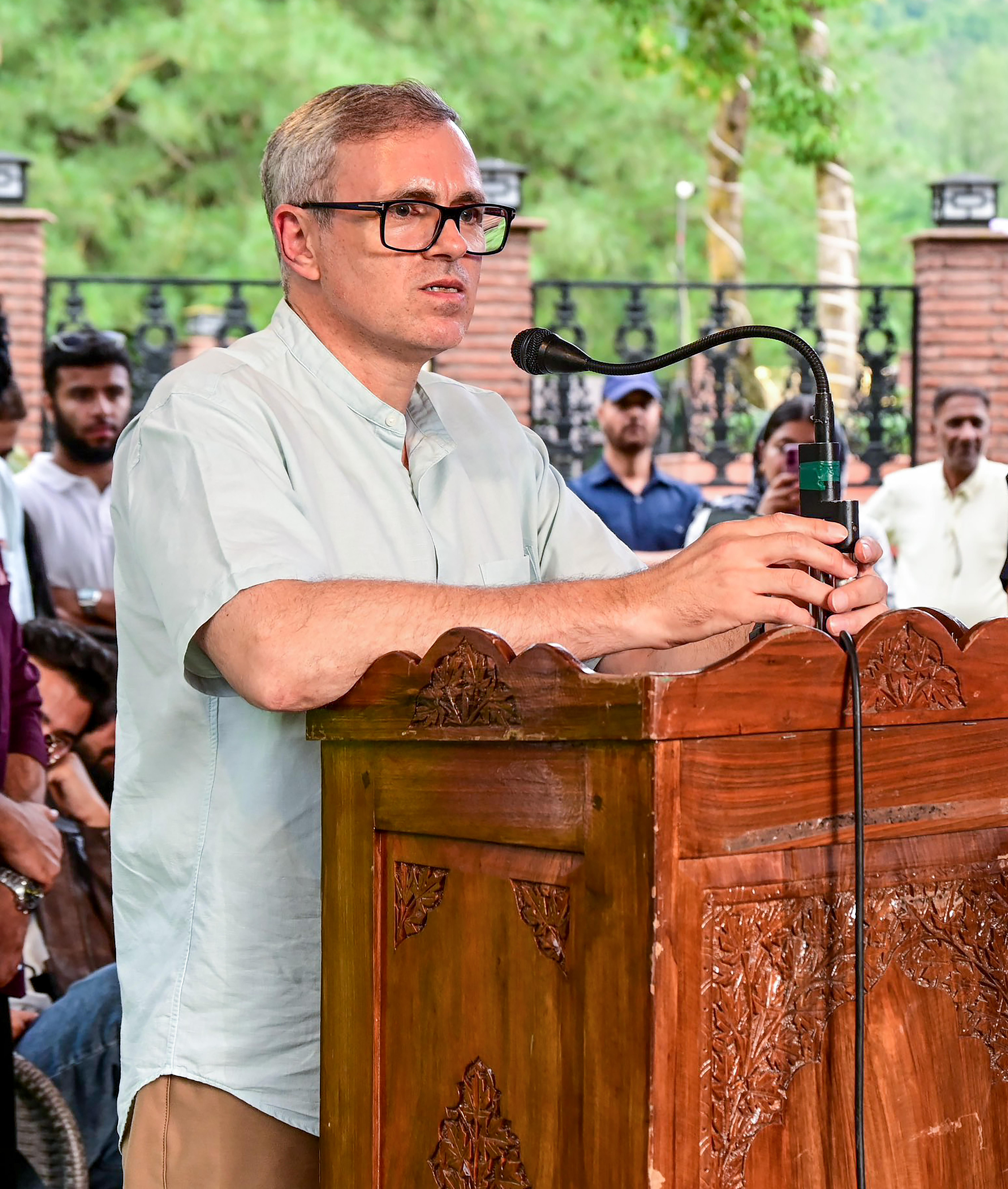 Srinagar: CM launches curtain raiser for IFFJK 2026
