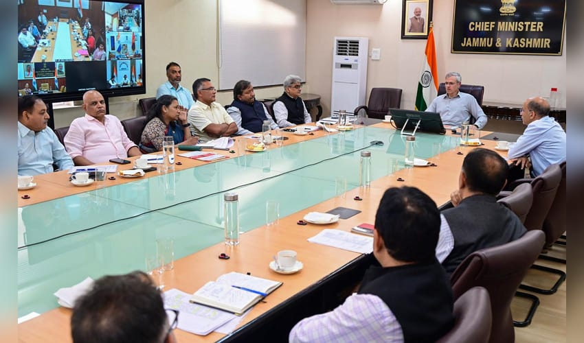 Srinagar: J&K CM chairs review meeting on IFFJK 2026