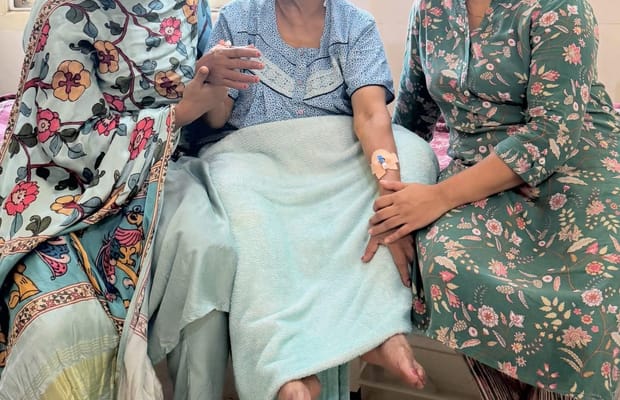 Suja Varunee tells mom: It is our turn to take care of you! (Photo Credit: Suja Varunee/Instagram)