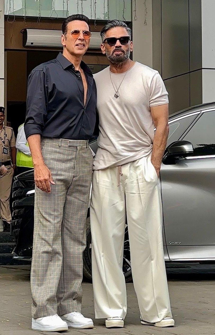 Suniel Shetty wishes 'Hera Pher' co-star Akshay Kumar as he turns 59