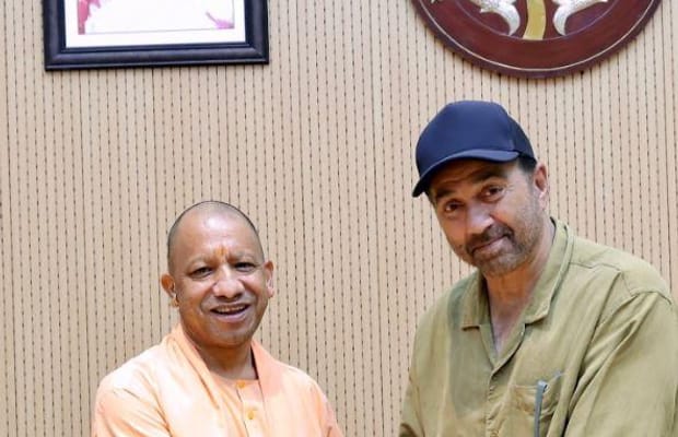 Sunny Deol meets UP CM Yogi Adityanath