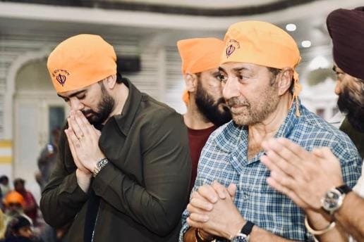 Sunny Deol 'truly blessed' after visiting Takhat Sri Harimandir Ji Patna Sahib with son Karan 