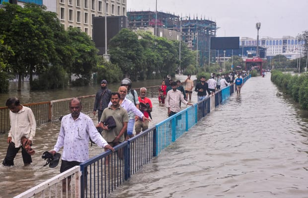 Surat: Waterlogging after heavy rainfall