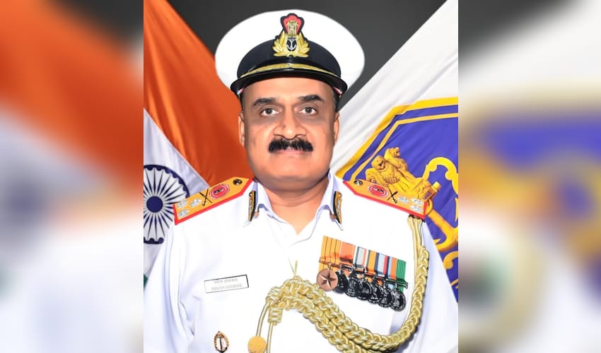 Surgeon Vice Admiral Manish Honwad assumes charge as chief of Armed Forces Medical College