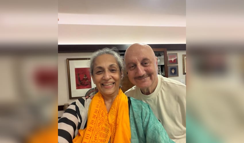 Swaroop Rawal receives Ayodhya Ram Mandir shawl as gift from Anupam Kher, says 'filled with gratitude'