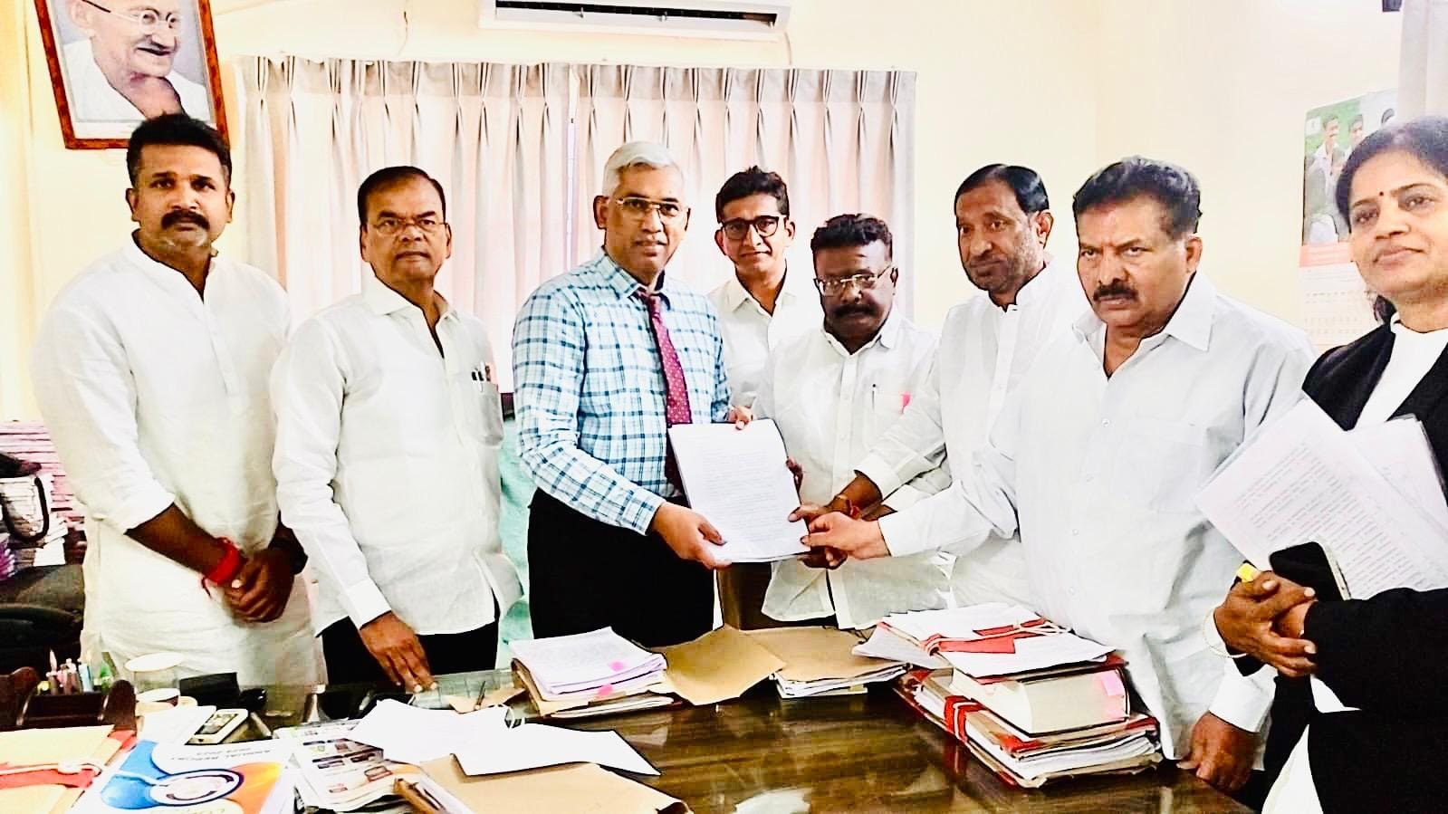 Telangana: BRS complains to Lokayukta over land allotment linked to CM’s brother (Photo: IANS)