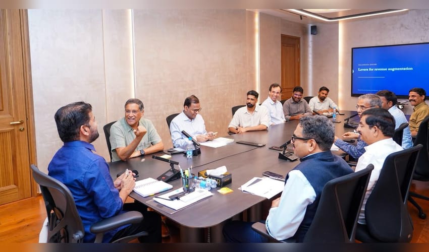 Telangana CM, economist Arvind Subramanian discuss AI-driven revenue strategy (Photo: IANS)