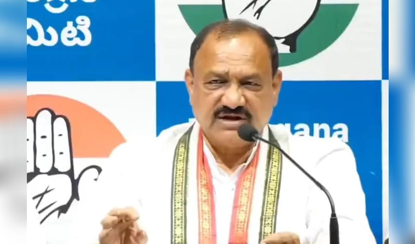 Telangana Congress chief slams ECI over voter deletions (Photo: @muchatlu_/X)