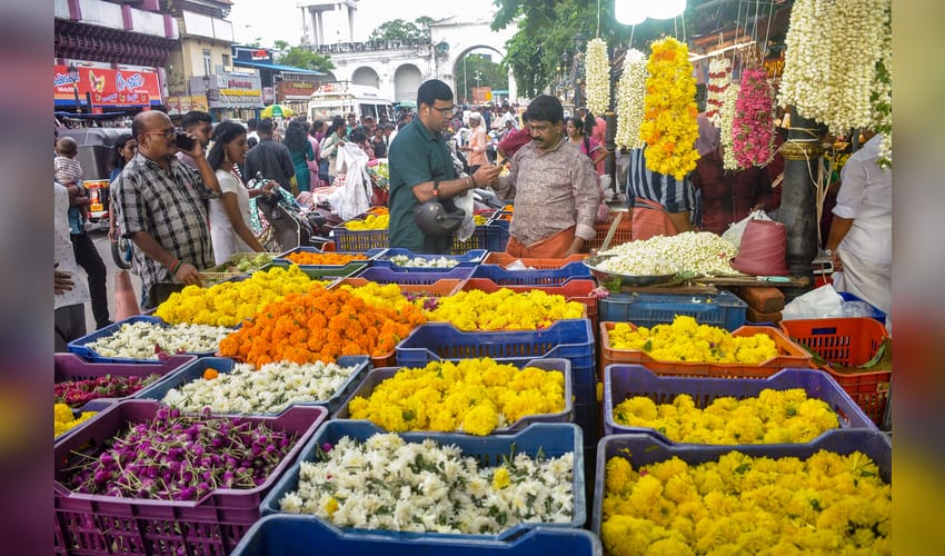 Thiruvananthapuram: Onam shopping rush