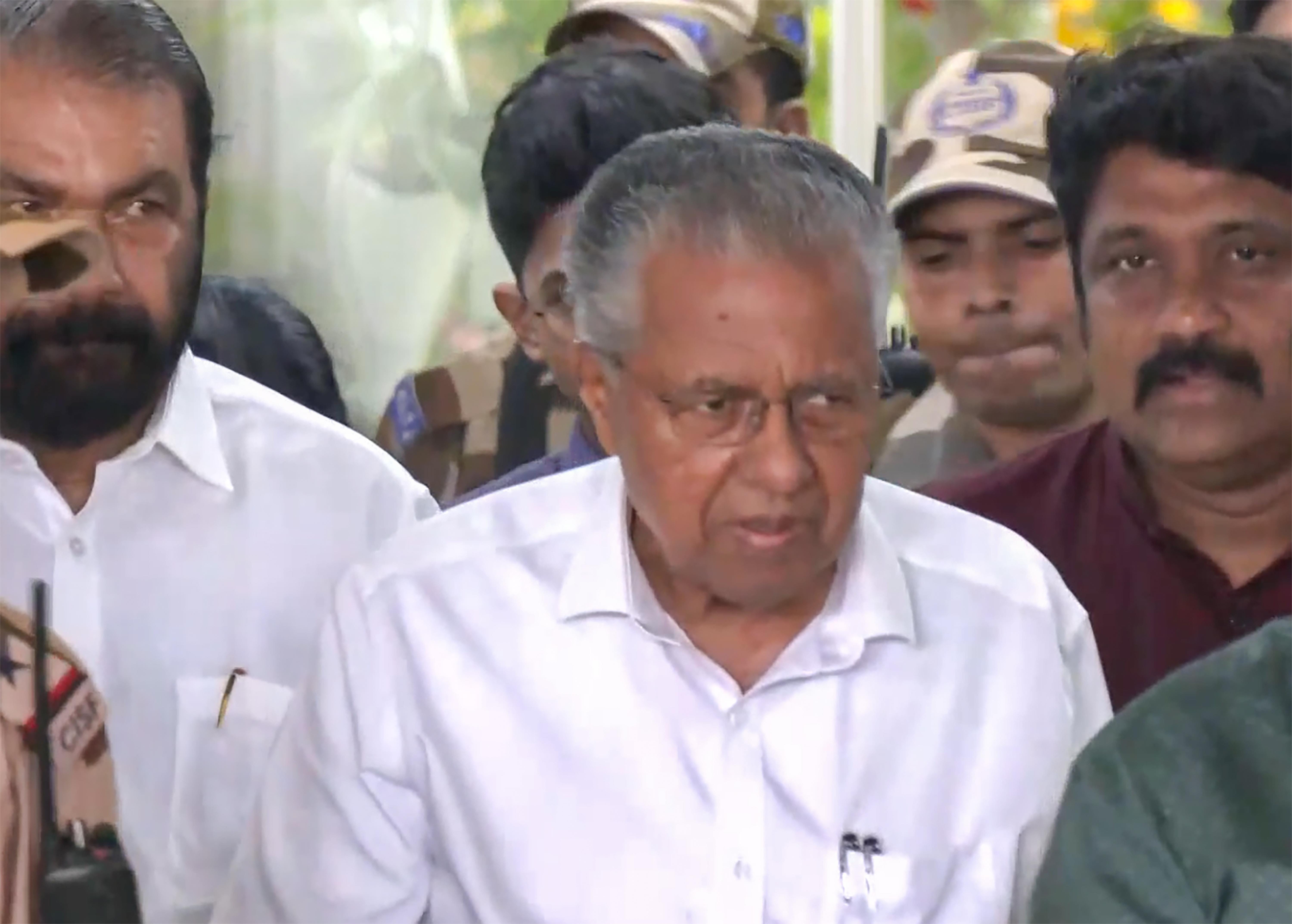Thiruvananthapuram: Pinarayi Vijayan arrives at airport