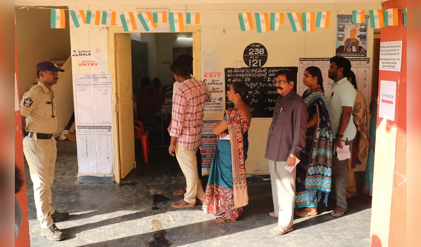Tirupati: People wait to cast their vote for the fourth phase of Lok Sabha elections and Andhra Pradesh Assembly election