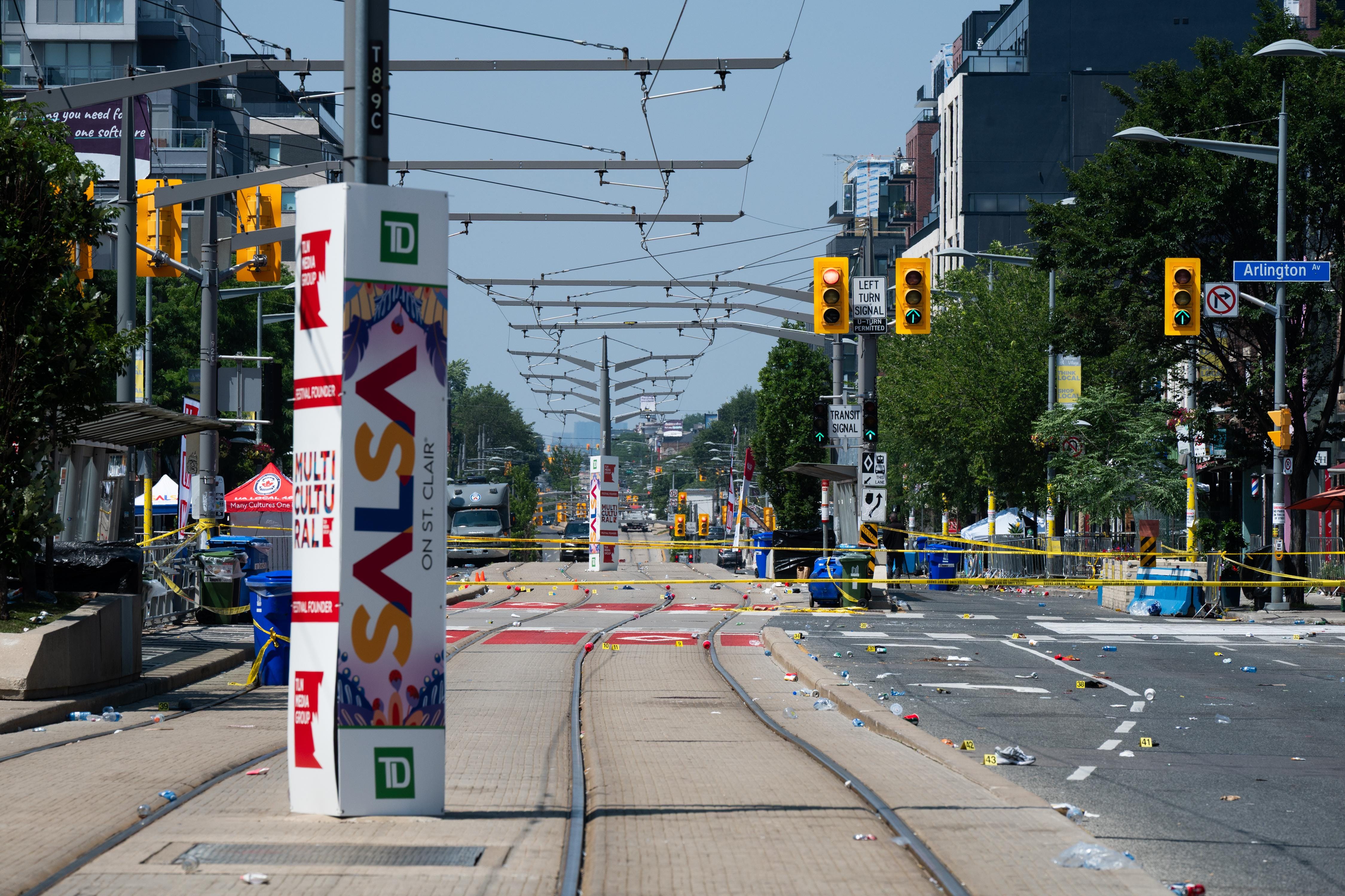 Toronto: Police investigate deadly shooting at street festival