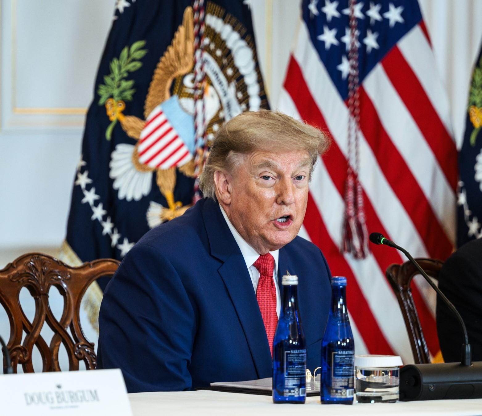 Trump targets 'jihadists' in midterm pitch