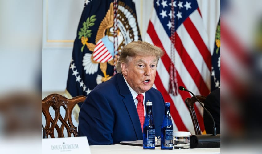 Trump targets 'jihadists' in midterm pitch