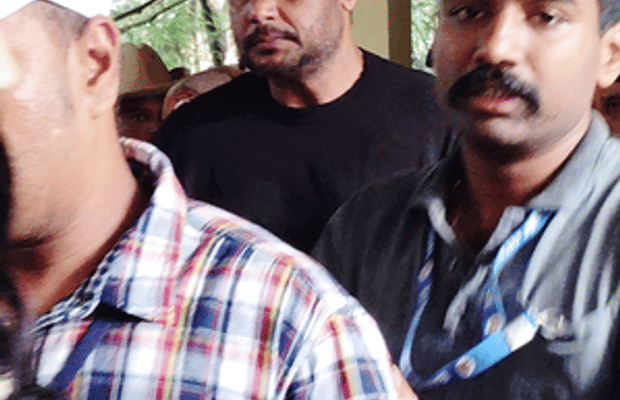 Two more accused seek approver status in Darshan fan murder case