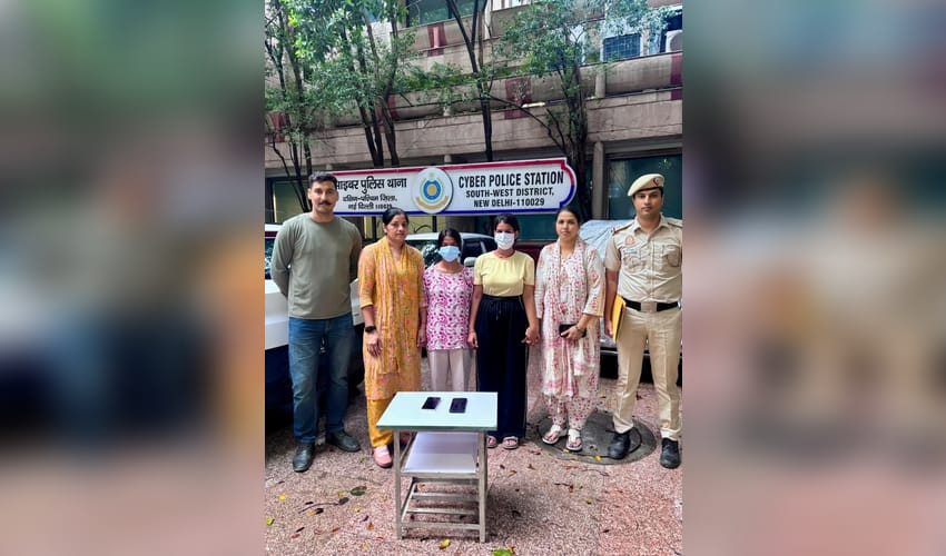 Two women held for allegedly cheating 67-year-old of Rs 1.30 lakh through dating app