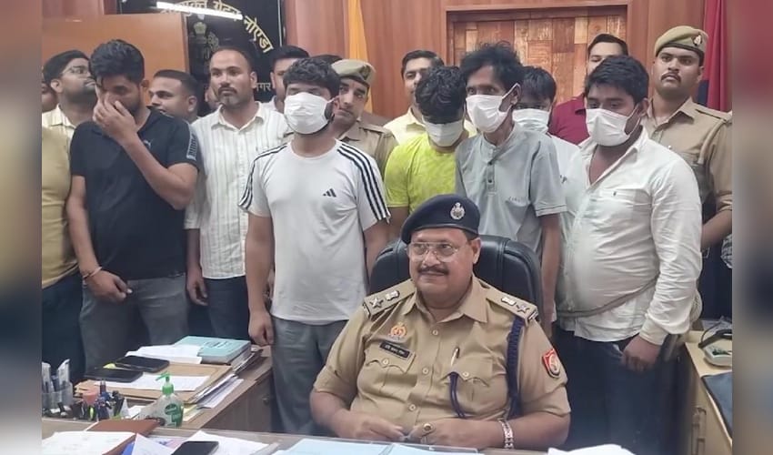 UP Police crack Rs 1.3 crore jewellery robbery; five arrested