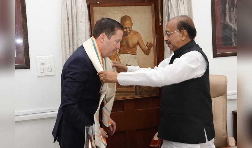 US Envoy visit Gandhi Smriti, discusses bilateral ties with Vice Chairman