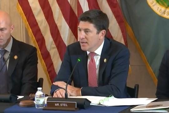 US lawmakers push Senate to clear crypto bill