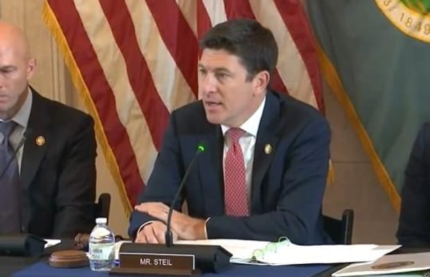 US lawmakers push Senate to clear crypto bill