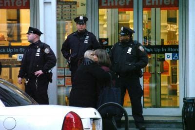 US violent crime posts record fall: FBI