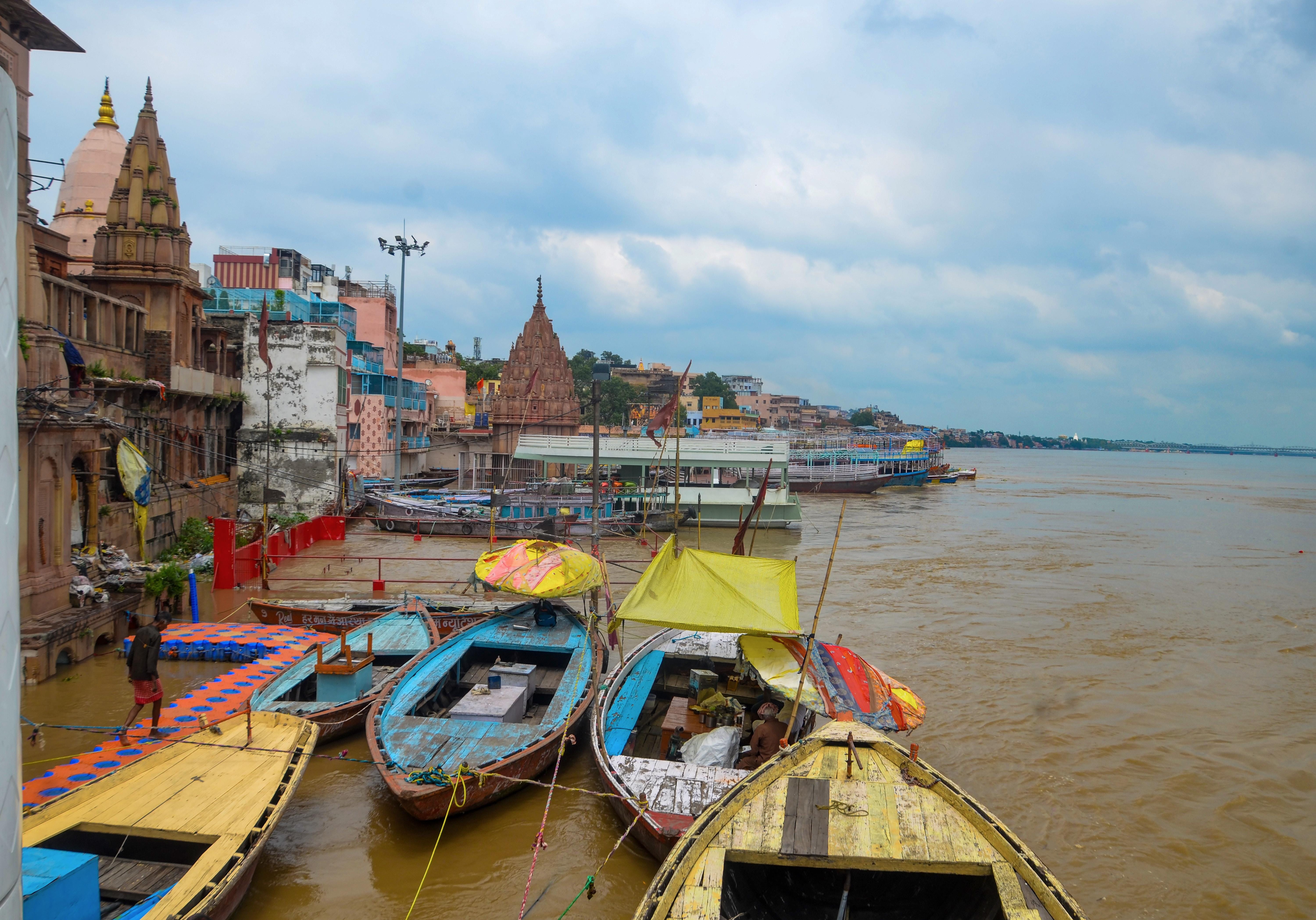 Varanasi: Rising Ganga water inundates Dashashwamedh Ghat
