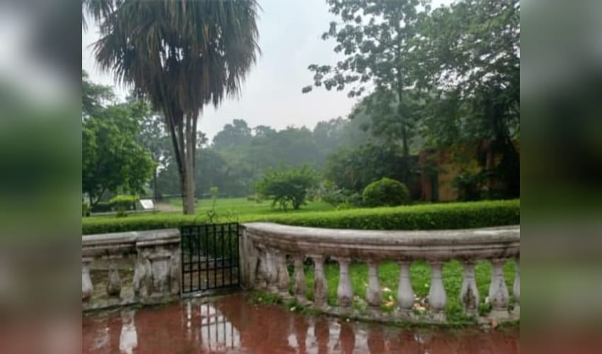 View-blockers removed from Kolkata Park, the venue for Mamata Banerjee’s morning-walk