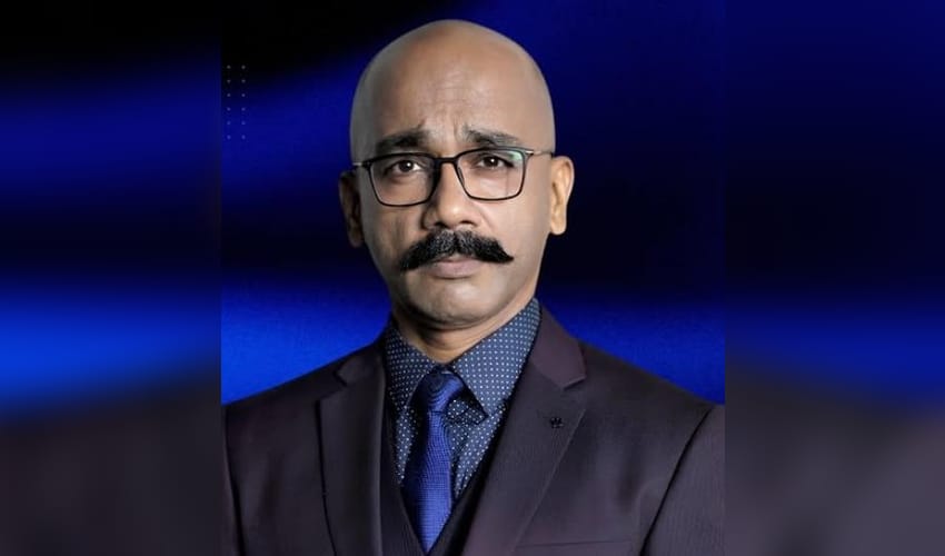 Vijay Vikram Singh reveals why Akshaye Khanna didn’t talk to anyone on the sets of ‘Ikka’