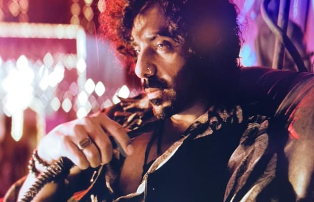 'Villain' Aparshakti Khurrana is ‘chillin' as he shares BTS from 'Gunmaster G9' set