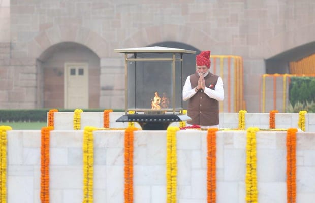 'We will keep working for progress of every Indian': PM Modi pays tribute to Mahatma Gandhi at Rajghat
