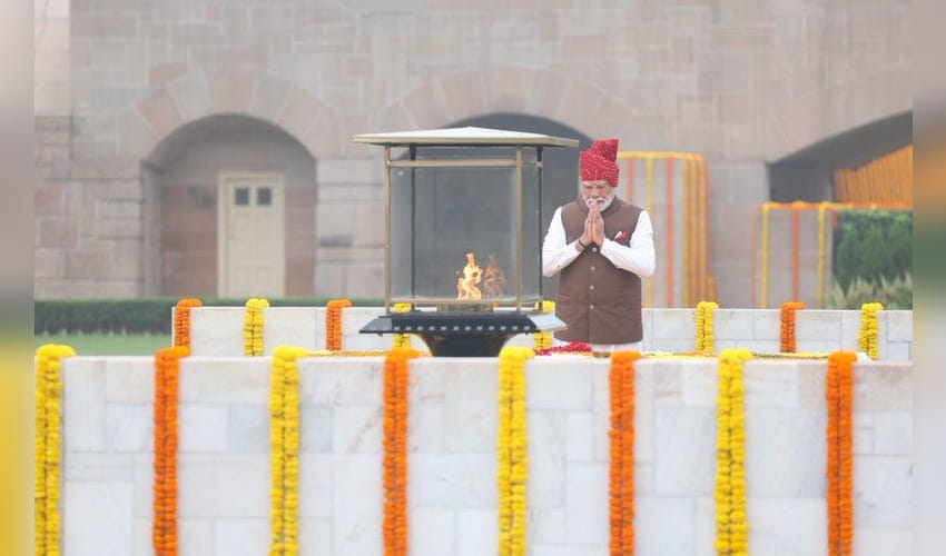 'We will keep working for progress of every Indian': PM Modi pays tribute to Mahatma Gandhi at Rajghat