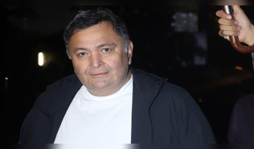 When Rishi Kapoor shared how he ended up scaring the Parisians while shooting for a song