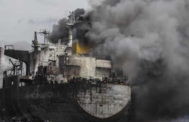 Yemen's Houthi group claims attack on 2 Saudi oil tankers in Red Sea