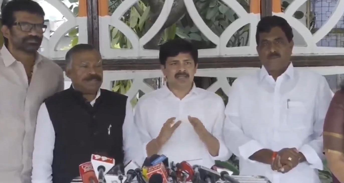 YSRCP seeks exemption for senior teachers from TET rule (Photo: @GuruMYSRCP/X)