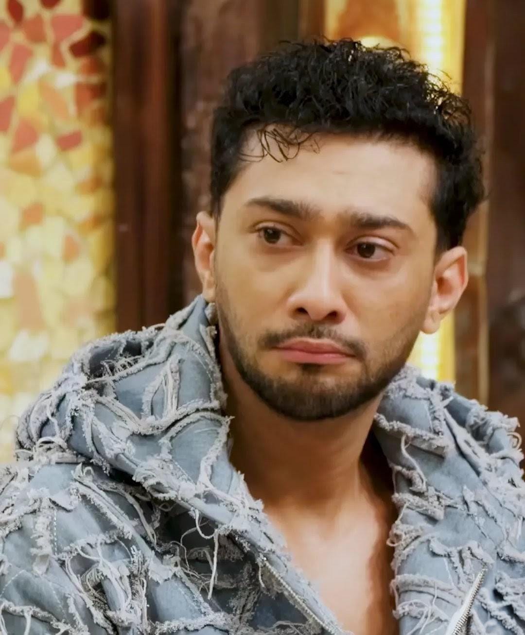 Zaid Darbar apologises for laughing at Kushal Tandon’s ‘tujhe meri cheezein pasand aati hai’ remark
